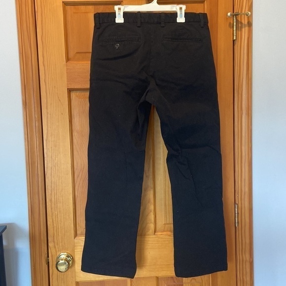 Old Navy Ultimate Loose Built in Flex Black Pants - Picture 2 of 3